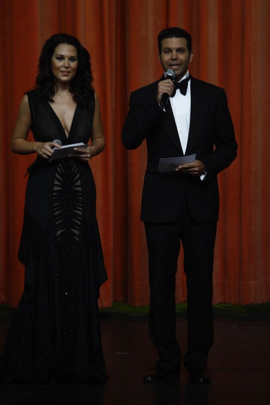 Bal des Debutantes 2012 